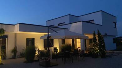 Mehrfamilienhaus zum Kauf 890.000 € 9 Zimmer 320 m² 2.000 m² Grundstück Besges Fulda 36041