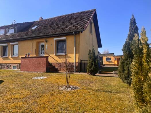 Doppelhaushälfte zum Kauf 155.000 € 4 Zimmer 122 m² 1.004 m² Grundstück Kammermark Pritzwalk 16928