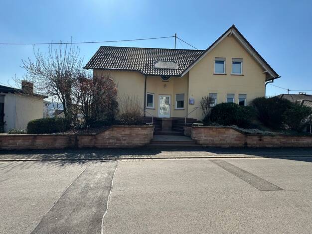 Haus zum Kauf 399.000 € 265 m² 450 m² Grundstück hüttenwäldchen 1a Nunkirchen Wadern 66687