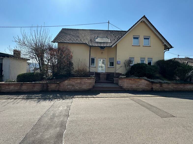 Haus zum Kauf 399.000 € 265 m² 450 m² Grundstück hüttenwäldchen 1a Nunkirchen Wadern 66687
