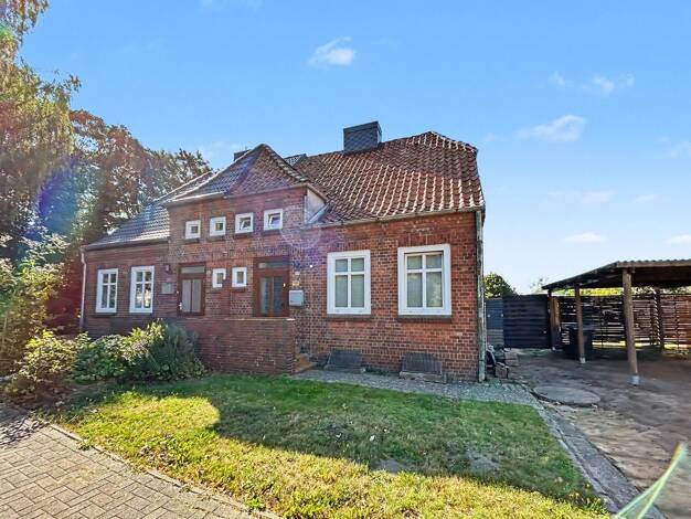 Doppelhaushälfte zum Kauf 219.000 € 5 Zimmer 102,1 m² 595 m² Grundstück Itzehoe 25524