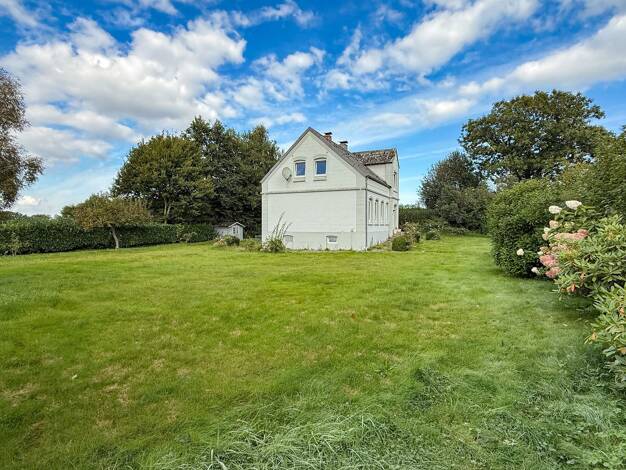 Einfamilienhaus zum Kauf 210.000 € 5 Zimmer 123 m² 1.516 m² Grundstück Loose 24366