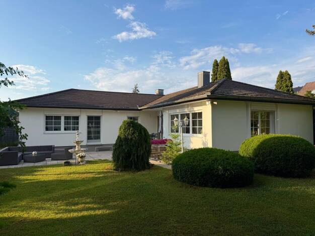 Bungalow zum Kauf 998.000 € 5 Zimmer 151,1 m² 881 m² Grundstück Gaulnhofen Südliche Außenstadt 90455