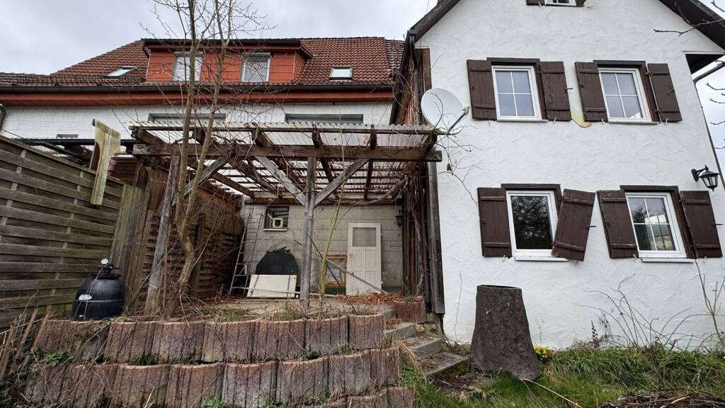 Doppelhaushälfte zum Kauf 179.000 € 4 Zimmer 100 m² 327 m² Grundstück Lorch 73547