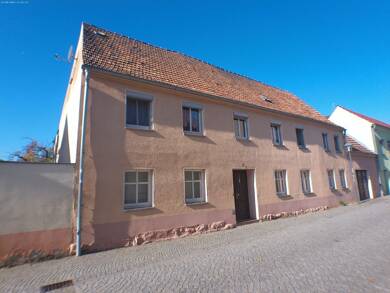 Reihenmittelhaus zum Kauf 39.000 € 6 Zimmer 174,6 m² 258 m² Grundstück Dahme Dahme/Mark 15936