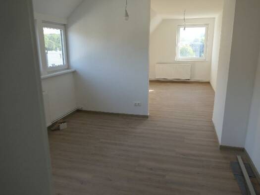 Wohnung zur Miete 460 € 3,5 Zimmer 73 m² 2. Geschoss Rehren Auetal 31749