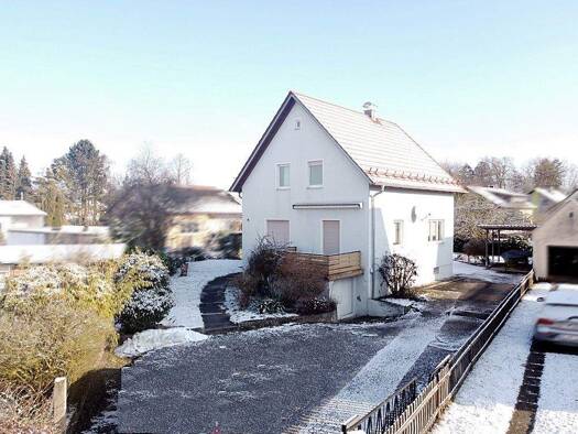 Einfamilienhaus zum Kauf 320.000 € 1 Zimmer 110 m² 1.061 m² Grundstück frei ab sofort Teublitz 93158