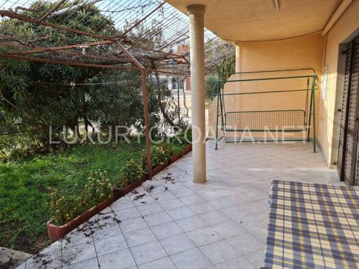 Mehrfamilienhaus zum Kauf 310.000 € 10 Zimmer 200 m² 200 m² Grundstück Crkvena ulica Tisno 22240