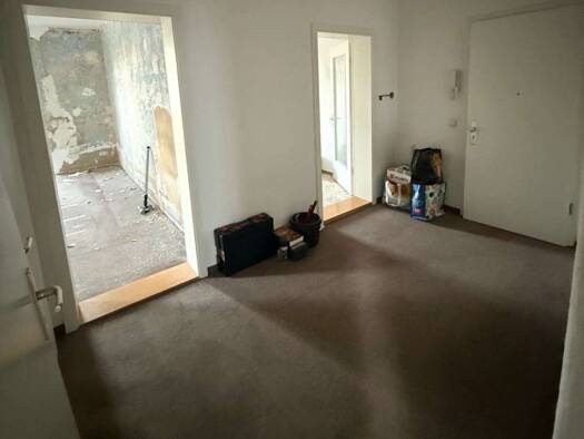 Wohnung zur Miete 650 € 2 Zimmer 64 m² Geschoss 1/13 Leuben Dresden 01257