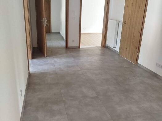 Wohnung zur Miete - Erstbezug 800 € 3 Zimmer 117 m² 1. Geschoss frei ab sofort Kornhöfstadt Scheinfeld 91443