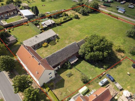Mehrfamilienhaus zum Kauf 290.000 € 277,4 m² 7.578 m² Grundstück Lichterfelde Niederer Fläming 14913