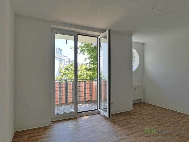 Wohnung zur Miete 360 € 2 Zimmer 56 m²<br/>Wohnfläche 1.<br/>Geschoss 01.11.2024<br/>Verfügbarkeit Meiningen Meiningen 98617