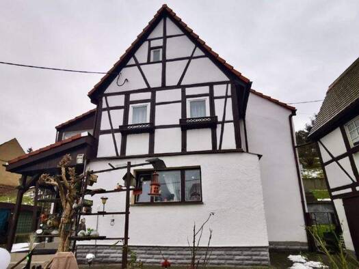 Einfamilienhaus zum Kauf 198.000 € 5 Zimmer 95 m² 754 m² Grundstück frei ab 01.04.2026 Ullendorf Klipphausen 01665