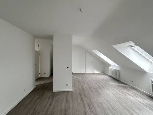 Wohnung zur Miete 840 € 2 Zimmer 70 m² Geschoss 3/4 frei ab sofort Zentrum Ratingen 40878