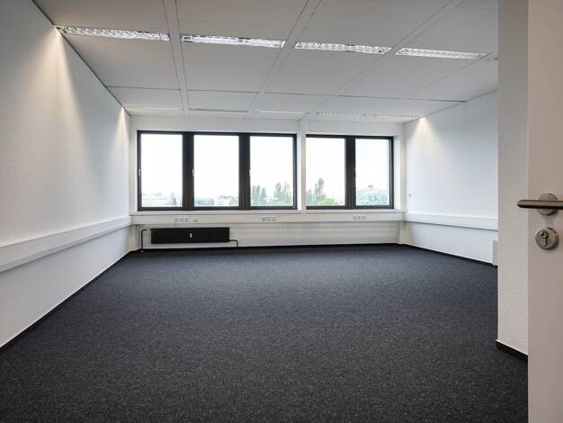 Bürofläche zur Miete 8,50 € 38,3 m² Bürofläche Carl-Legien-Str. 15 Bieber Offenbach 63073