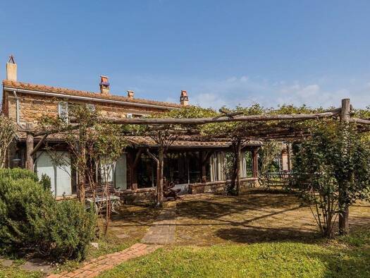 Haus zum Kauf 720.000 € 395 m² Manciano 58014