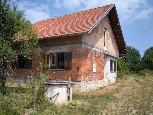 Haus zum Kauf 35.000 € 2 Zimmer 90 m² Glina