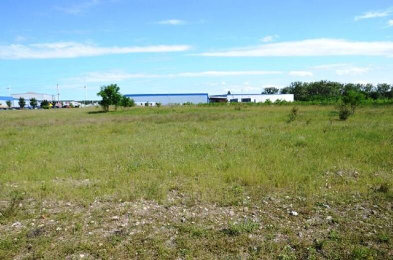 Gewerbegrundstück zum Kauf provisionsfrei 46.069 m² Grundstück Dr.-Kurt-Becker-Straße Gardelegen Gardelegen 39638
