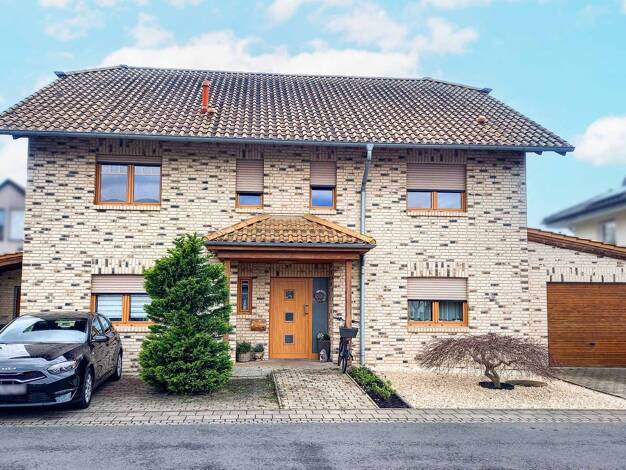 Mehrfamilienhaus zum Kauf als Kapitalanlage geeignet 749.000 € 10 Zimmer 234 m² 446 m² Grundstück Düren Düren 52351