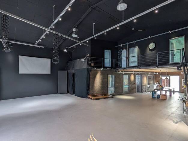 Lagerhalle zur Miete provisionsfrei 3.550 € 378 m² Lagerfläche Daimlerstraße 14 Neuhof Taunusstein 65232