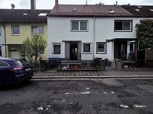 Reihenmittelhaus zum Kauf 389.000 € 4 Zimmer 98 m² 202 m² Grundstück Bodelschwinghstraße 4 a Altenfurt Südöstliche Außenstadt 90475
