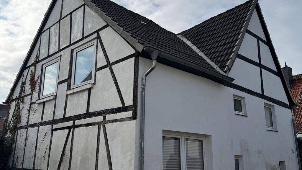 Einfamilienhaus zur Miete 740 € 3 Zimmer 100 m² 300 m² Grundstück frei ab sofort Eulenstraße 3 Wickede Dortmund 44319