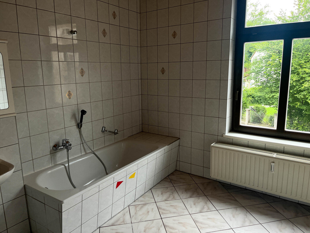 Mehrfamilienhaus zum Kauf 160.000 € 7 Zimmer 294 m²<br/>Wohnfläche 216 m²<br/>Grundstück Reichenbach Reichenbach 08468