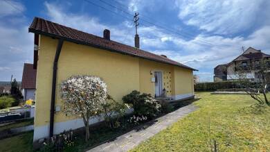 Bungalow zum Kauf 450.000 € 3 Zimmer 110 m² 740 m² Grundstück Hallerndorf Hallerndorf 91352