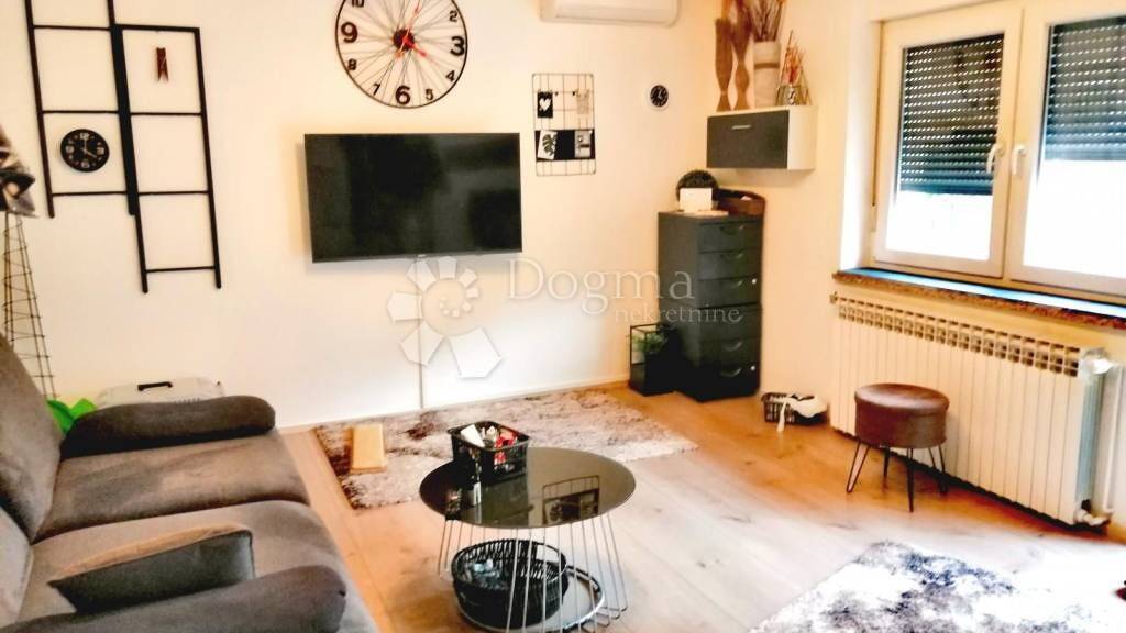 Haus zum Kauf 520.000 € 11 Zimmer 260 m² Retkovec