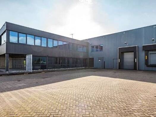 Lagerhalle zur Miete 4,50 € 4.900 m² Lagerfläche teilbar ab 800 m² - Bieber Offenbach 63073