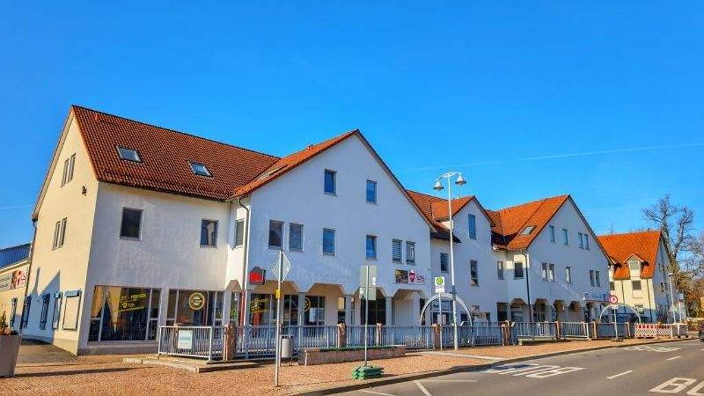Bürofläche zum Kauf 119.000 € 120 m² Bürofläche Hauptstraße 87/89 Neukirchen Neukirchen/Erzgebirge 09221