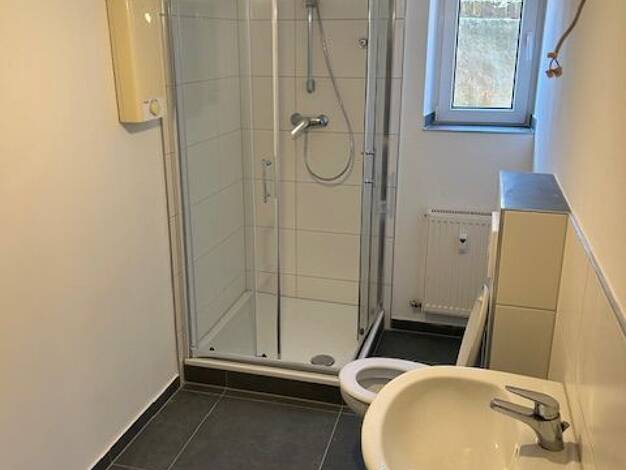 Wohnung zur Miete 999 € 5 Zimmer 130 m² 1. Geschoss frei ab 01.10.2026 Garz Garz/Rügen 18574