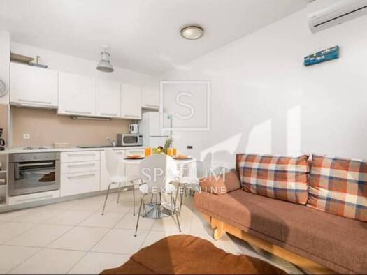Wohnung zur Miete 750 € 2 Zimmer 40 m² 2. Geschoss Opatija - Centar, Opatija Centar
