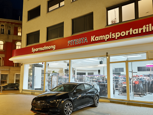 Laden zur Miete 5.317 € 1 Zimmer 346 m² Verkaufsfläche Quadrate Mannheim 68161