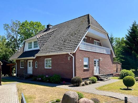 Einfamilienhaus zum Kauf 420.000 € 7 Zimmer 174 m² 914 m² Grundstück Woggersin 17039