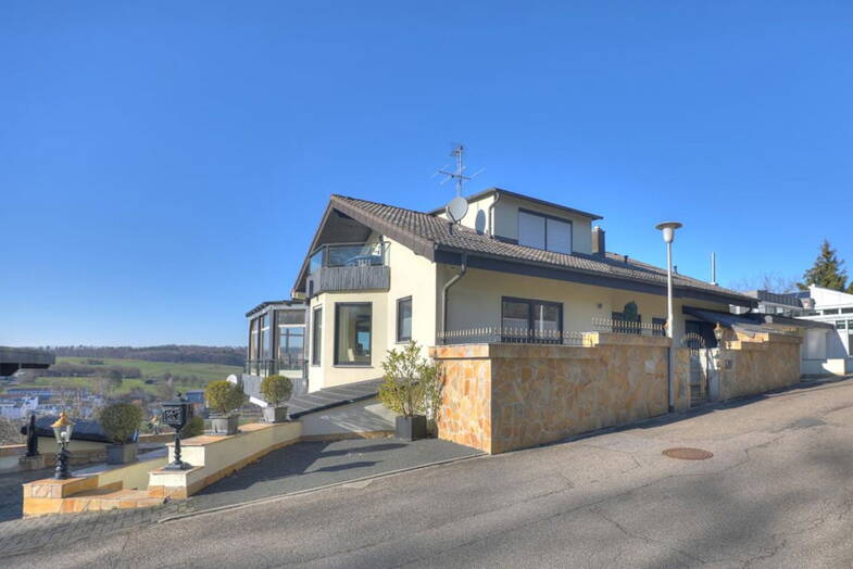 Einfamilienhaus zum Kauf provisionsfrei 1.250.000 € 9 Zimmer 332 m² 637 m² Grundstück Untergruppenbach Untergruppenbach 74199