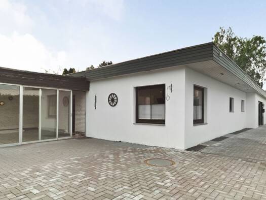 Bungalow zum Kauf provisionsfrei 338.000 € 3 Zimmer 135 m² 1.087 m² Grundstück Tungendorf Neumünster 24536