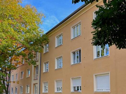 Wohnung zur Miete 260 € 2 Zimmer 52 m² 1. Geschoss frei ab sofort Steinstraße 12b Hoyerswerda 02977