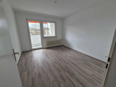 Wohnung zur Miete 790 € 2 Zimmer 49,4 m² 4. Geschoss frei ab sofort Kaiserstraße 96 Messehalle Offenbach am Main 63065