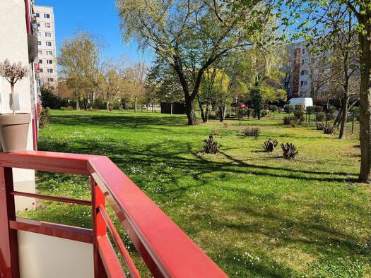 WG-Zimmer zur Miete 600 € 3 Zimmer 60 m² Geschoss 1/5 frei ab sofort Westliche Neustadt Halle (Saale) 06124