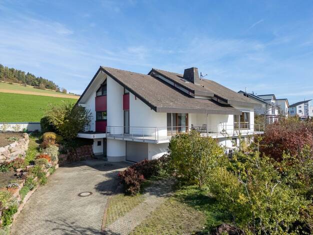 Einfamilienhaus zum Kauf 595.000 € 8 Zimmer 231 m² 895 m² Grundstück Tengen Tengen 78250