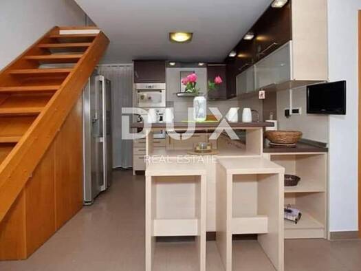Wohnung zur Miete 1.300 € 5 Zimmer 130 m² 2. Geschoss Zadar
