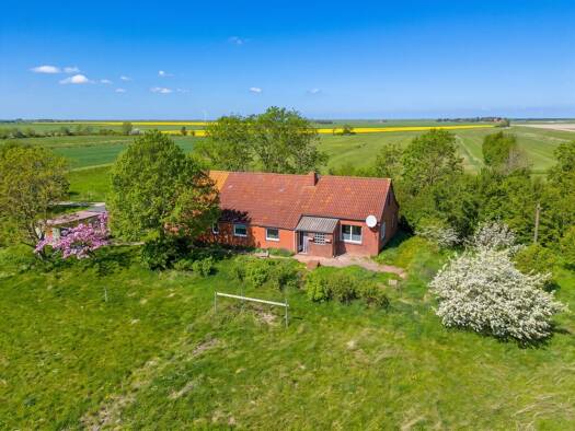 Bauernhaus zum Kauf 209.000 € 4 Zimmer 112 m² 7.635 m² Grundstück Westermarsch II Norden 26506