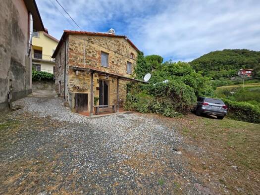 Haus zum Kauf 132.000 € 80 m² Fosdinovo 54035