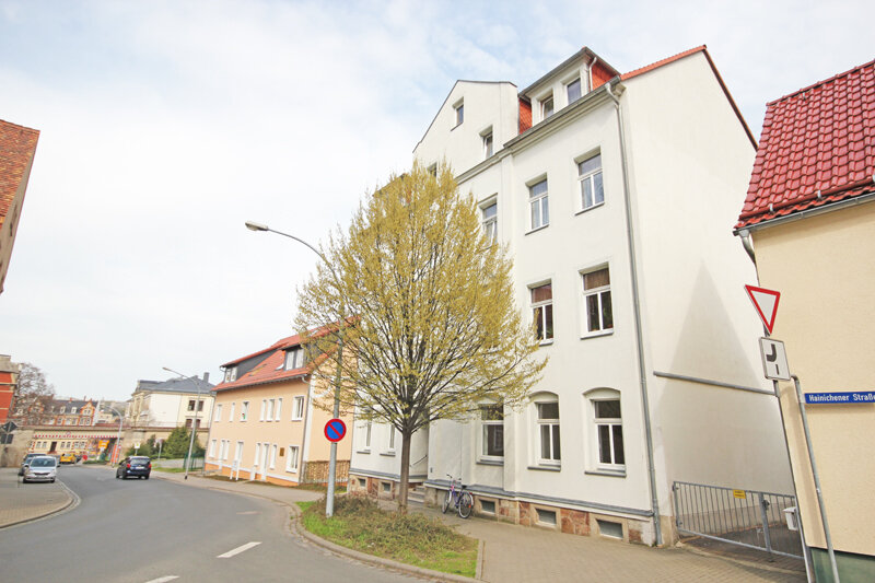 Wohnung zur Miete 340 € 2 Zimmer 59 m²<br/>Wohnfläche 1.<br/>Geschoss 01.01.2025<br/>Verfügbarkeit Hainichener Str. 5 Döbeln Döbeln 04720