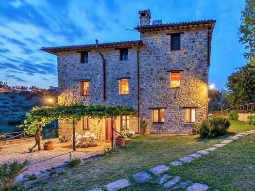 Villa zum Kauf 650.000 € 10 Zimmer 300 m² 3.000 m² Grundstück Perugia