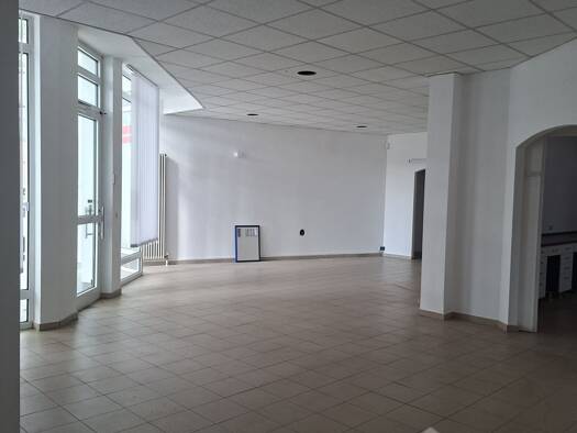 Laden zur Miete 1.850 € 2 Zimmer 110 m² Verkaufsfläche Niederrad Frankfurt am Main 60528
