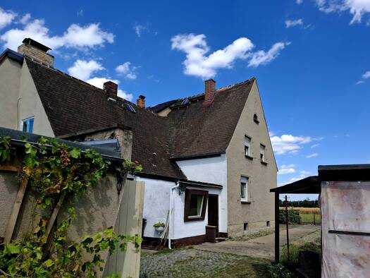 Doppelhaushälfte zum Kauf 59.000 € 4 Zimmer 90 m² 800 m² Grundstück Gröditz Gröditz 01609