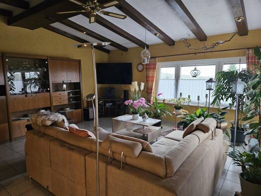 Wohnung zur Miete 975 € 5 Zimmer 150 m² Stennweiler Schiffweiler 66578