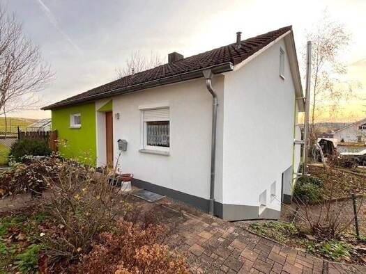 Einfamilienhaus zum Kauf 282.000 € 4 Zimmer 100 m² 1.101 m² Grundstück Fischbach Niedereschach 78078